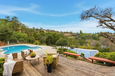 $5,698,000 | 27769 Edgerton Road, Los Altos Hills, CA 94022