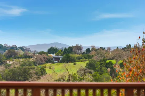 $5,698,000 | 27769 Edgerton Road, Los Altos Hills, CA 94022