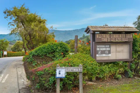 $5,698,000 | 27769 Edgerton Road, Los Altos Hills, CA 94022