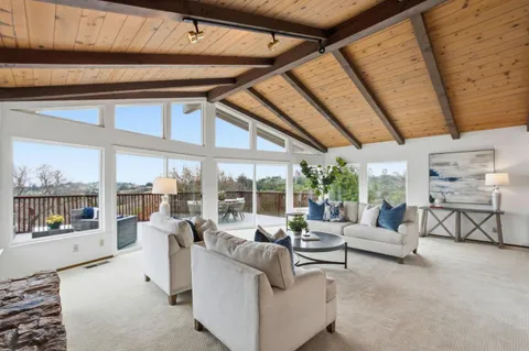 $5,698,000 | 27769 Edgerton Road, Los Altos Hills, CA 94022