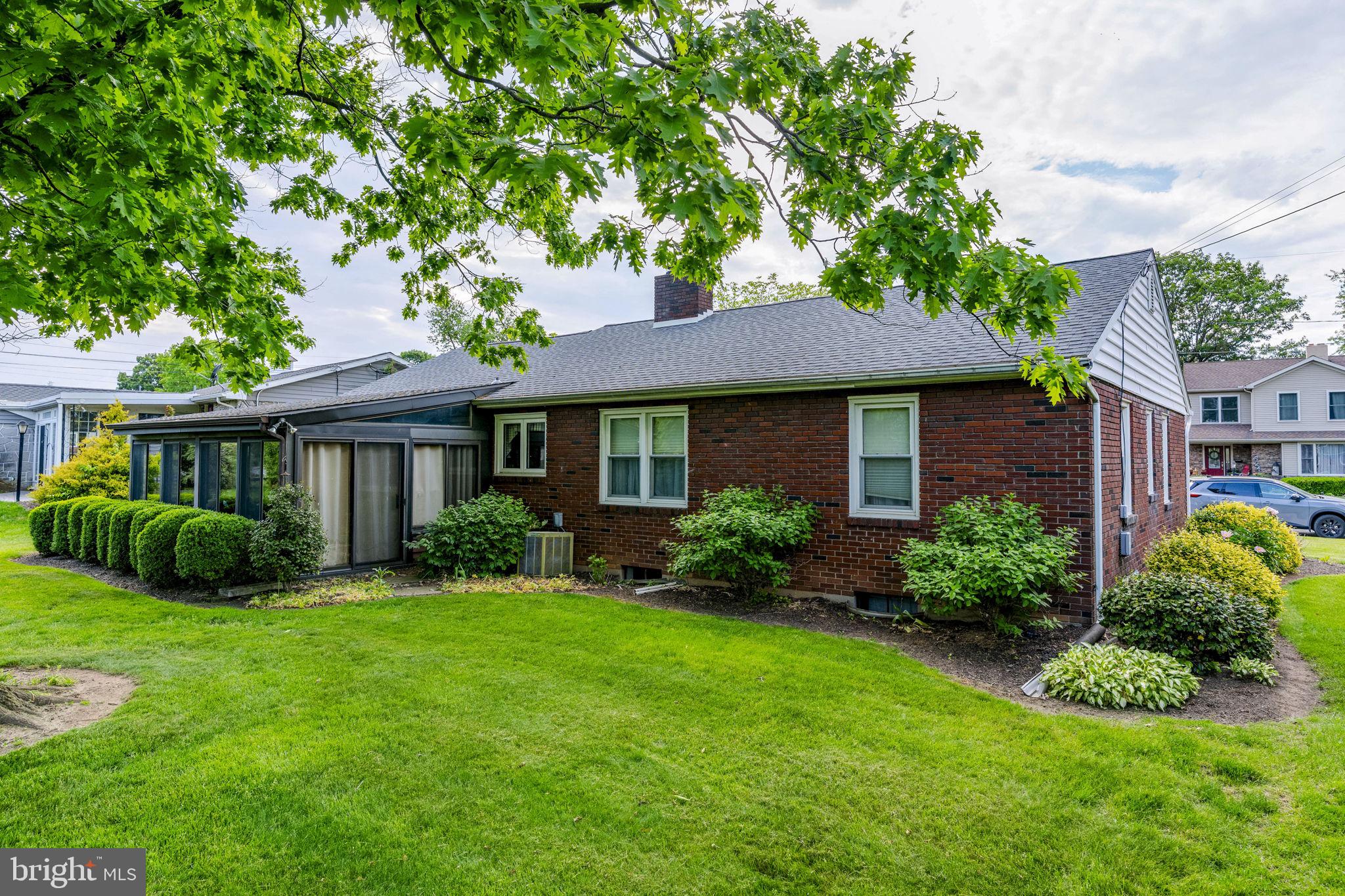 529 South 6th Street Denver, PA 17517 - Photo 13 of 54