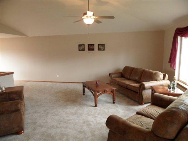 1016 South Mamer Road Spokane Valley, WA 99216 - Photo 3 of 9