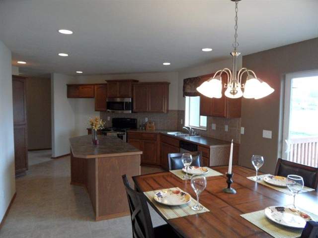 1016 South Mamer Road Spokane Valley, WA 99216 - Photo 5 of 9