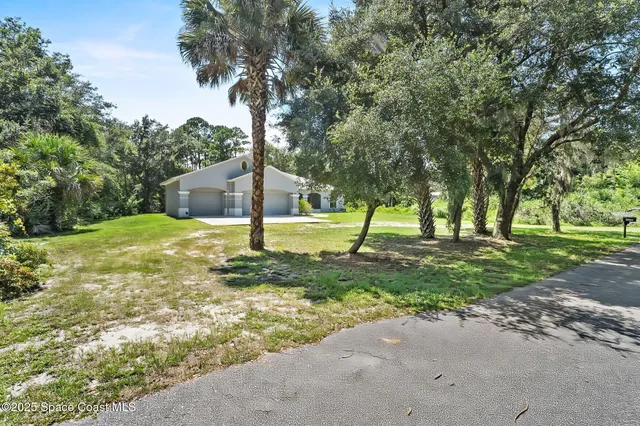 $685,000 | 5680 Seminole Street, Mims, FL 32754