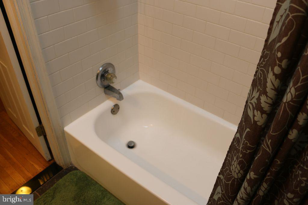 1830 Farrington Road Philadelphia, PA 19151 - Photo 18 of 19 Gallery Image 18