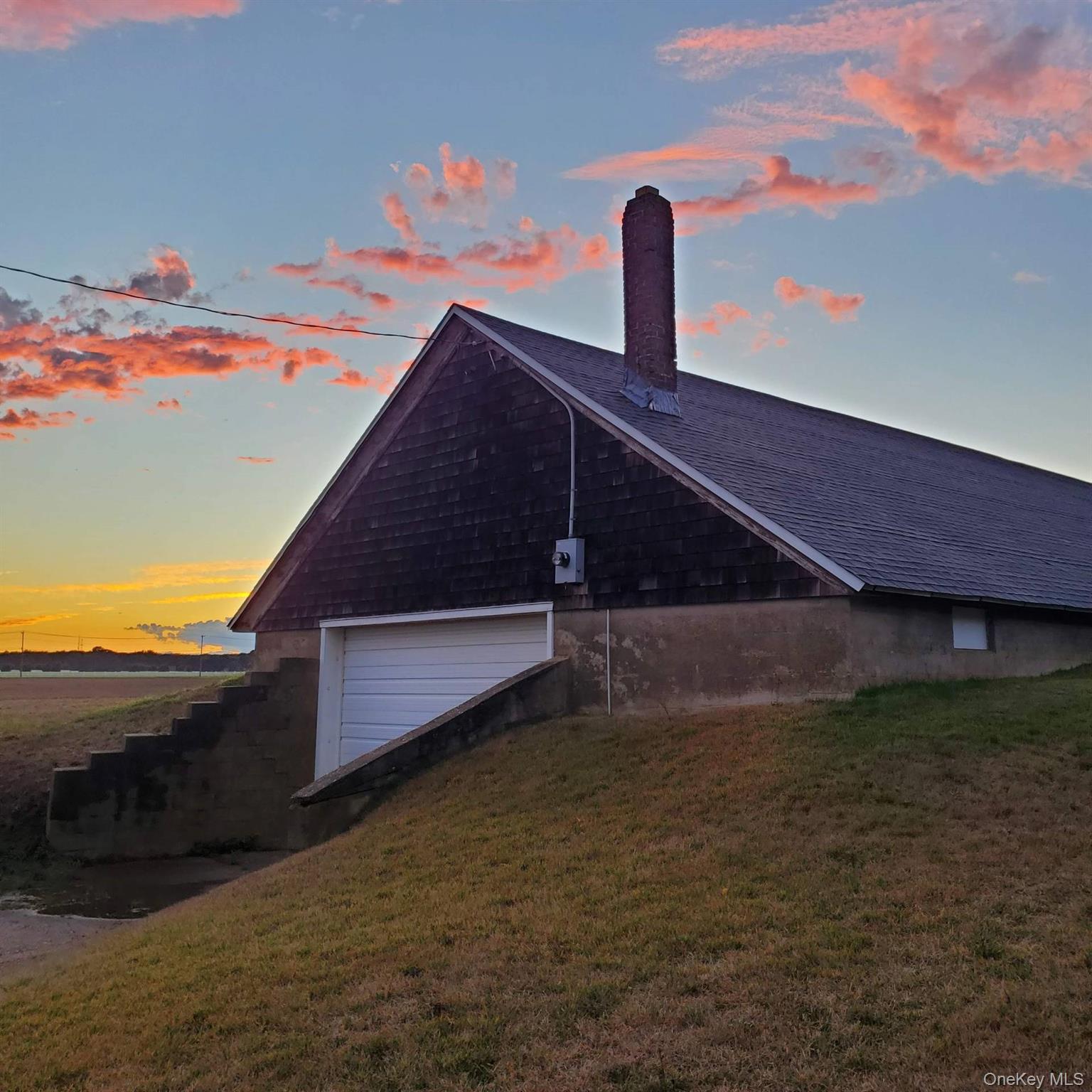 794 Head Of Pond Road Water Mill, NY 11976 - Photo 5 of 10 a view of a terrace