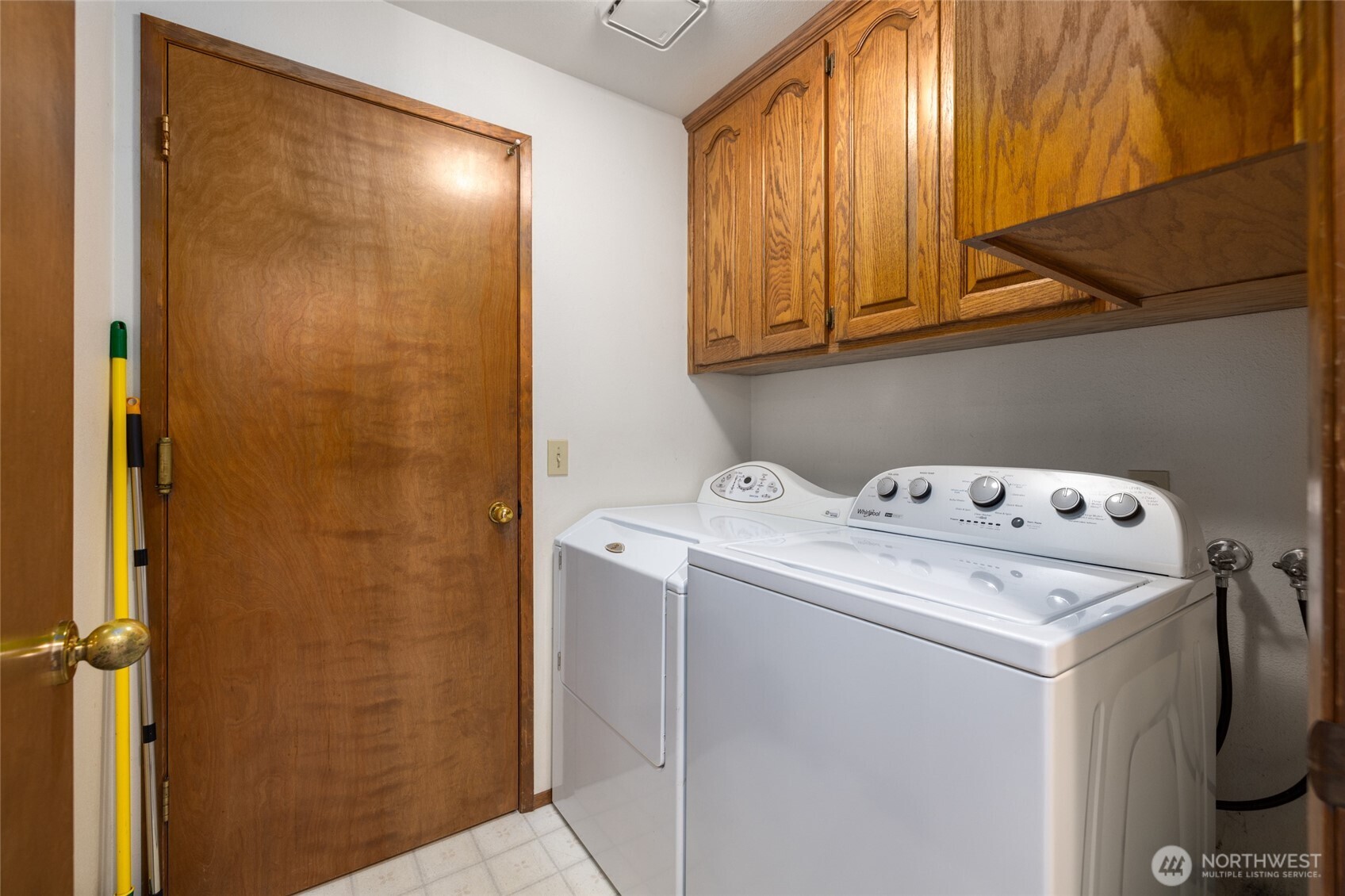 15284 Deception Road Anacortes, WA 98221 - Photo 21 of 40