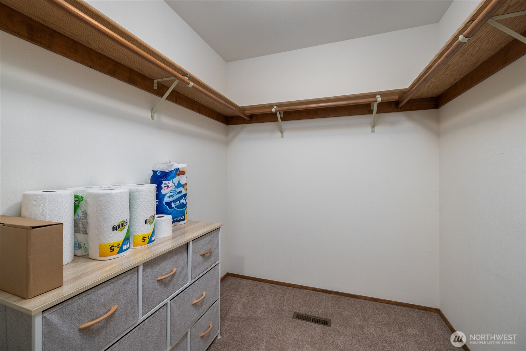 15284 Deception Road Anacortes, WA 98221 - Photo 28 of 40