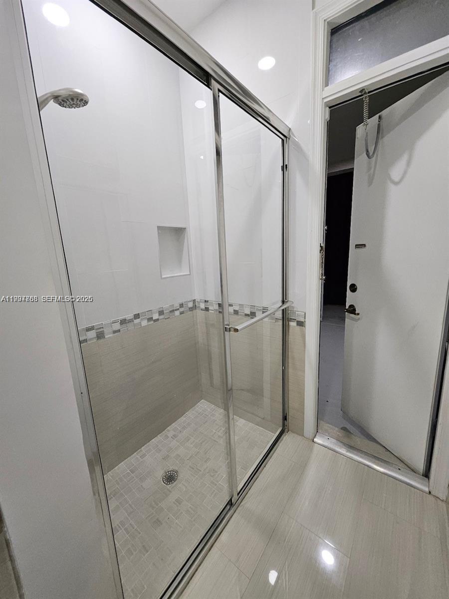 10084 Lexington Estates Boulevard Boca Raton, FL 33428 - Photo 18 of 21