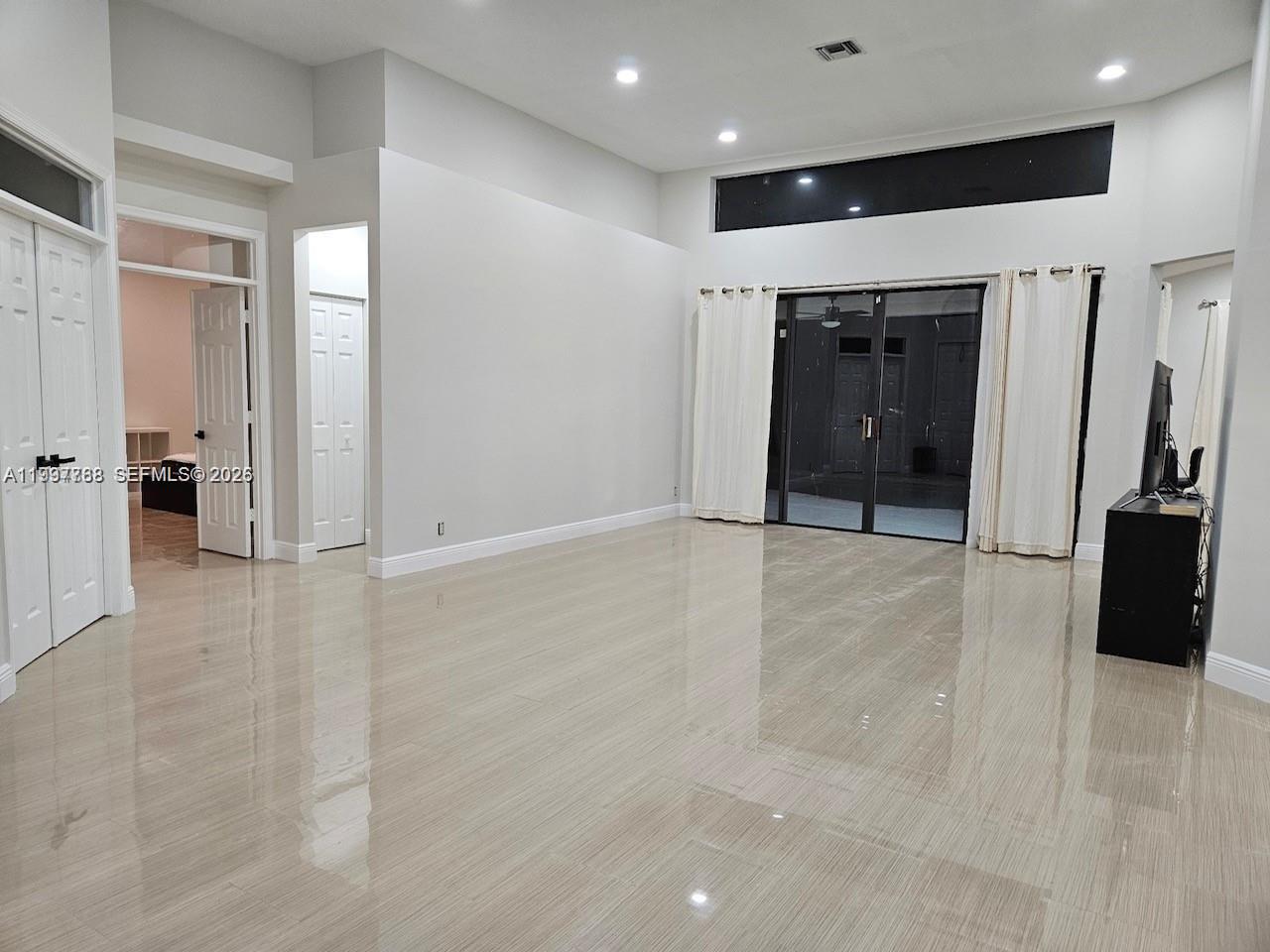 10084 Lexington Estates Boulevard Boca Raton, FL 33428 - Photo 19 of 21