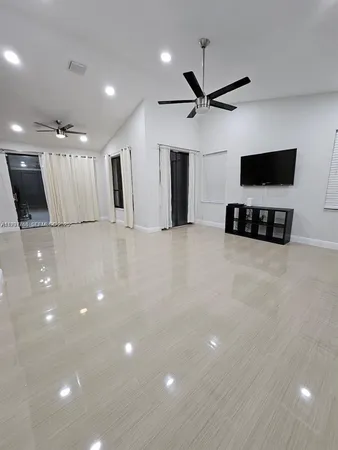 $5,500 | 10084 Lexington Estates Boulevard, Boca Raton, FL 33428