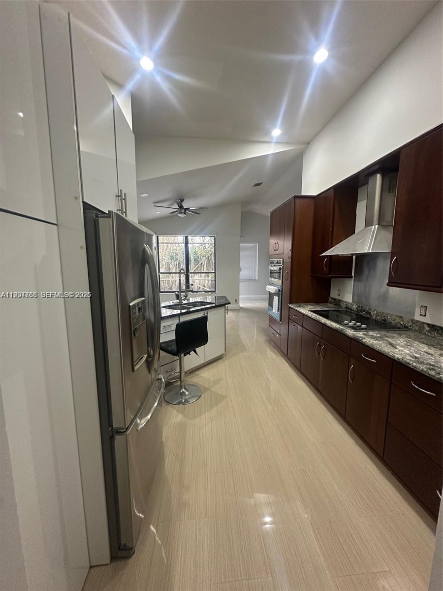 10084 Lexington Estates Boulevard Boca Raton, FL 33428 - Photo 4 of 21