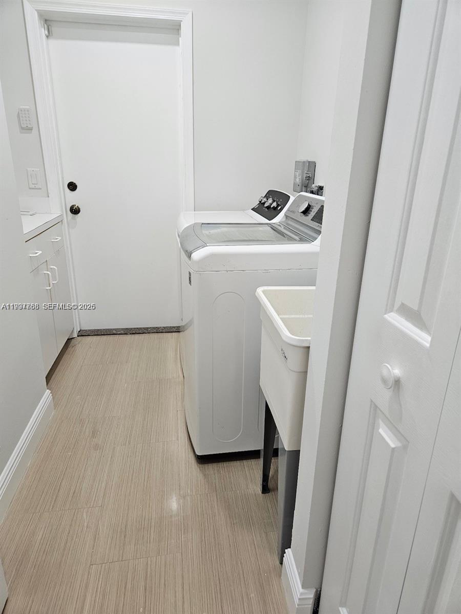 10084 Lexington Estates Boulevard Boca Raton, FL 33428 - Photo 7 of 21