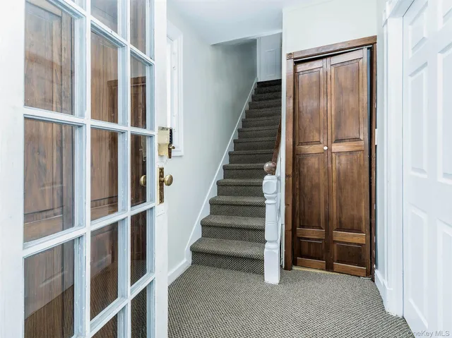 $2,900 | 339 Glen Avenue, Unit UPPR, Sea Cliff, NY 11579