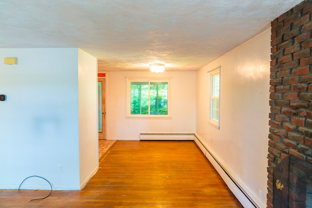 336 Ipswich Road Boxford, MA 01921 - Photo 8 of 28 Gallery Image 8