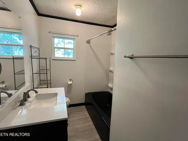 $284,900 | 1946 Welcome Valley Road, Benton, TN 37307