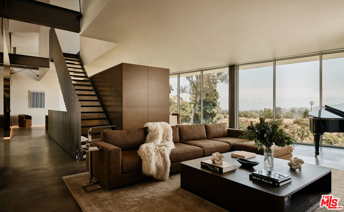 2500 Briarcrest Road Beverly Hills, CA 90210 - Photo 11 of 30