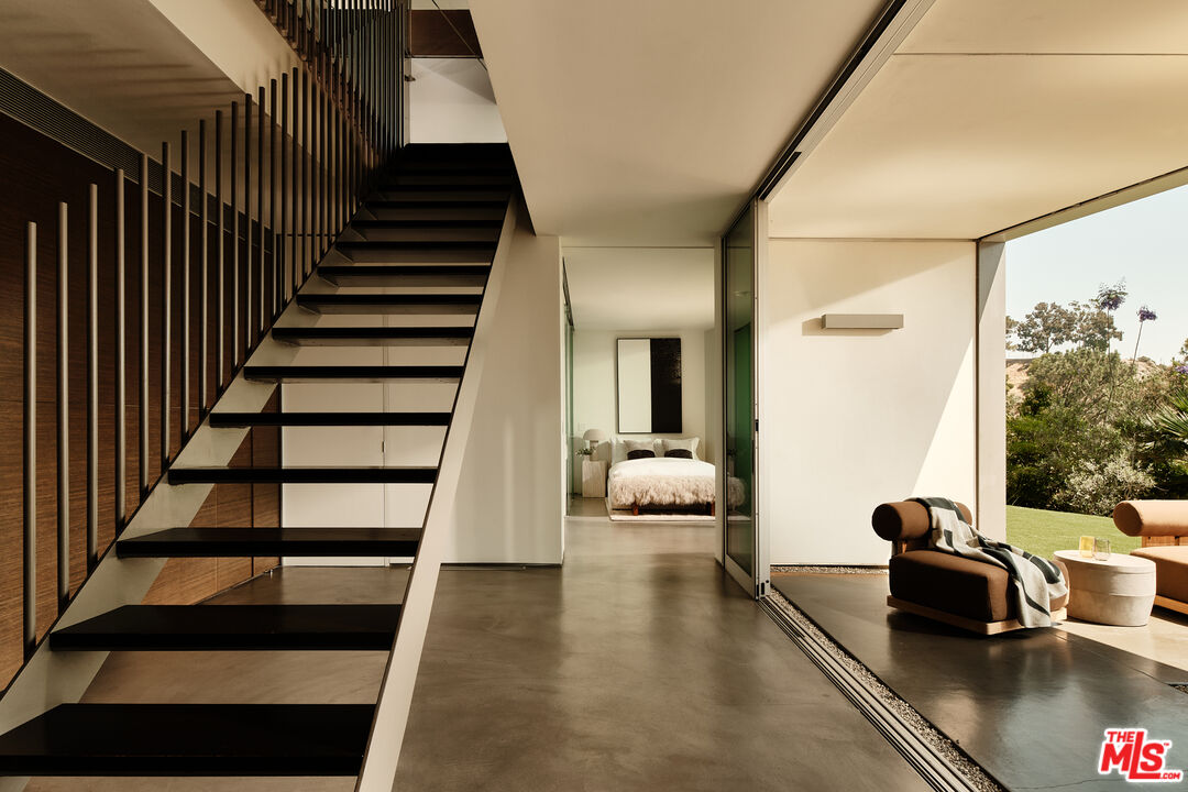 2500 Briarcrest Road Beverly Hills, CA 90210 - Photo 17 of 30