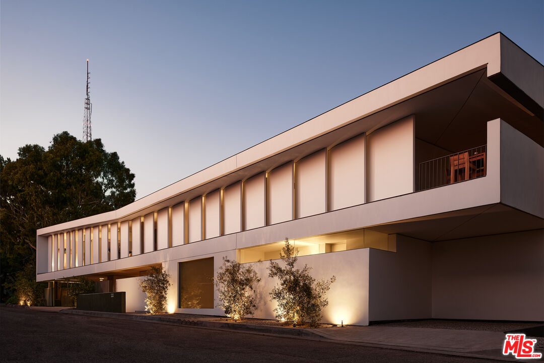 2500 Briarcrest Road Beverly Hills, CA 90210 - Photo 25 of 30