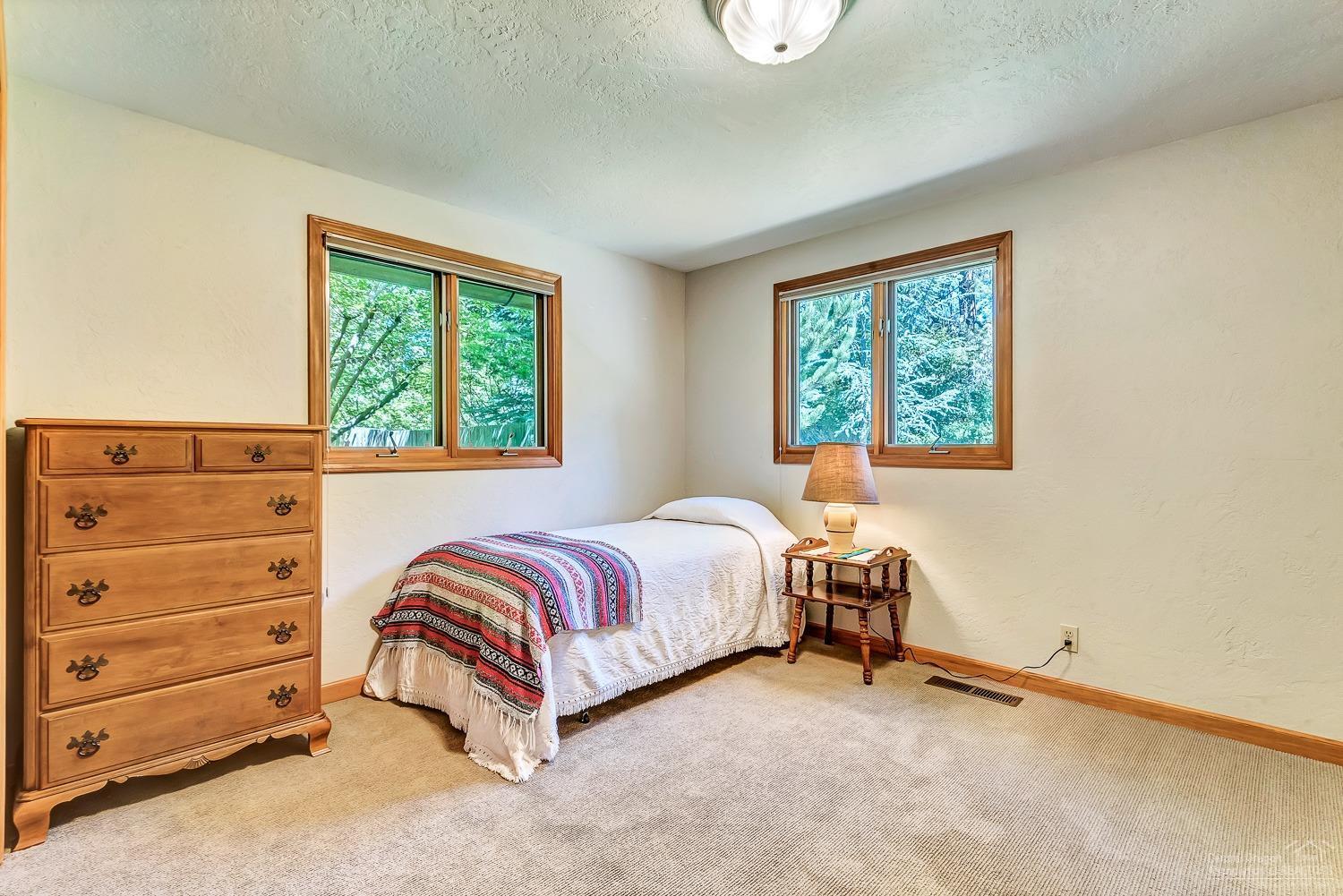 20227 Rae Road Bend, OR 97702 - Photo 18 of 25 Additional Photo