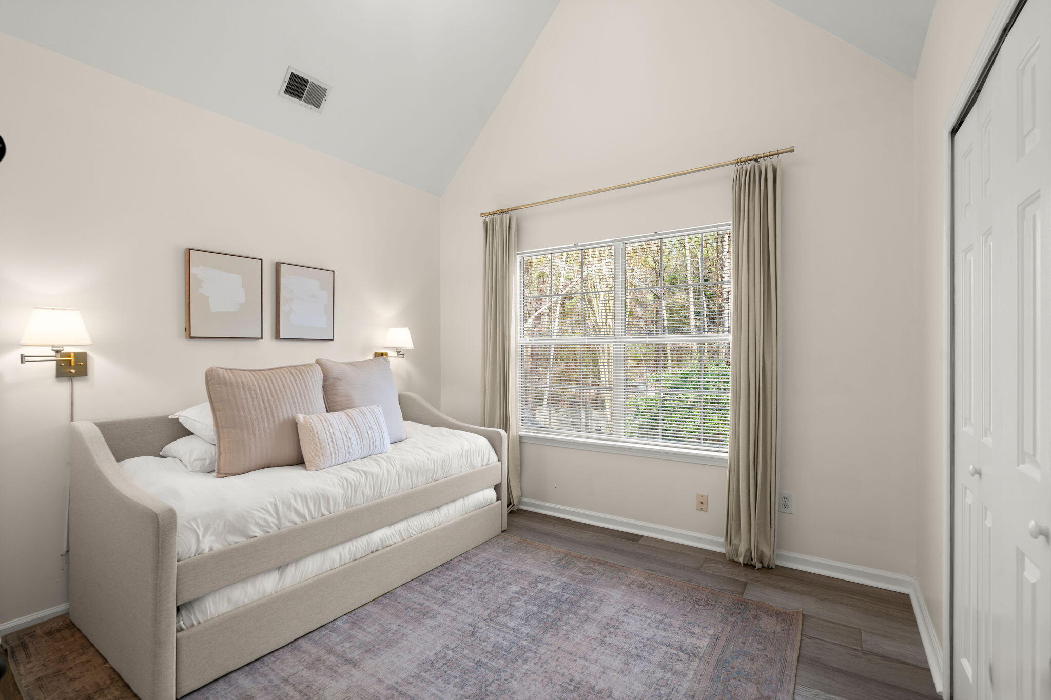 2782 Seastrand Lane Mount Pleasant, SC 29466 - Photo 33 of 56 32