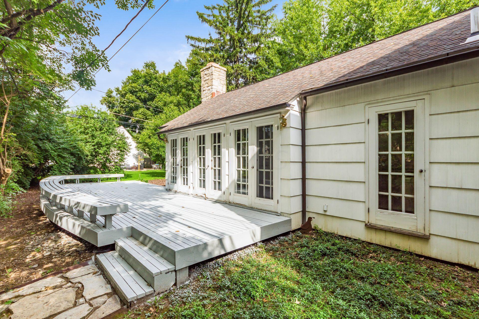 2577 Coventry Road Columbus, OH 43221 - Photo 40 of 46 Deck