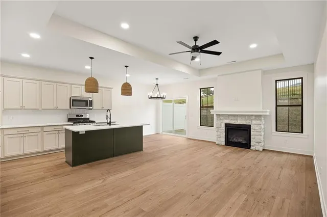 $332,000 | 1404 Country Ct Street, St. Joseph, MO 64506