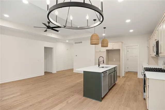 $332,000 | 1404 Country Ct Street, St. Joseph, MO 64506