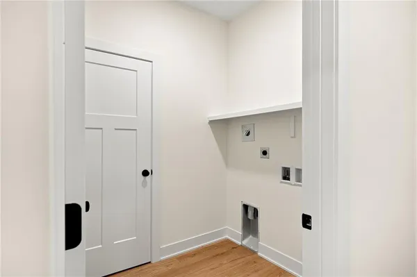 $319,500 | 1404 Country Ct Street, St. Joseph, MO 64506