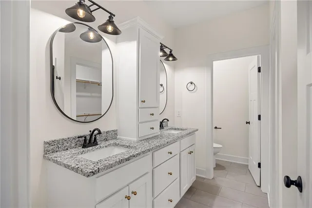 $332,000 | 1404 Country Ct Street, St. Joseph, MO 64506