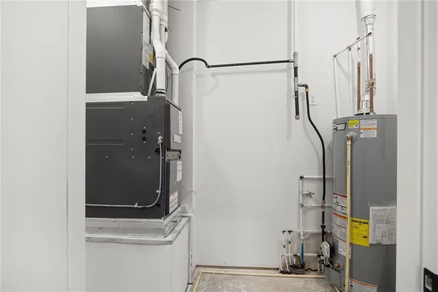 $332,000 | 1404 Country Ct Street, St. Joseph, MO 64506