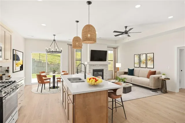 $332,000 | 1404 Country Ct Street, St. Joseph, MO 64506