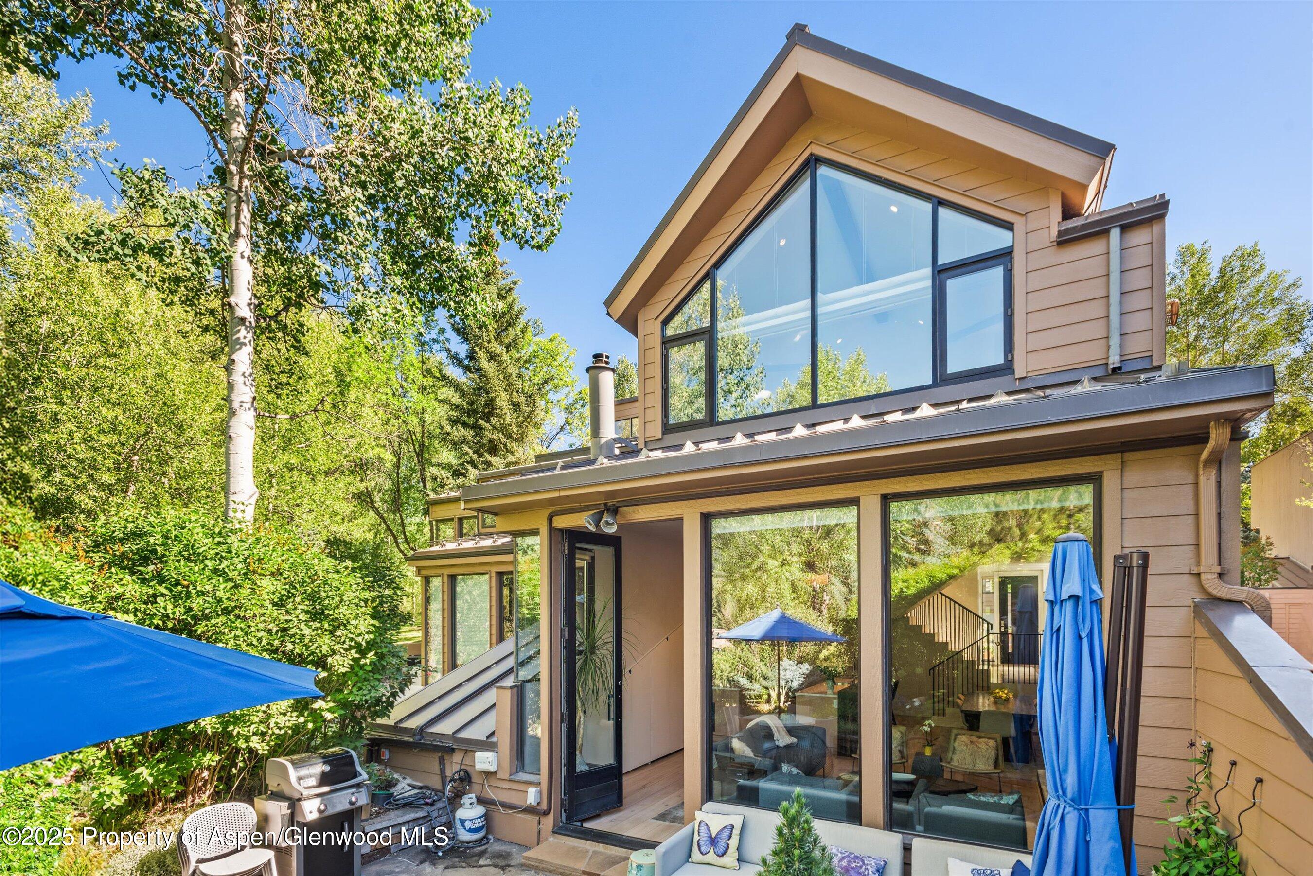 a view of a house with a outdoor space