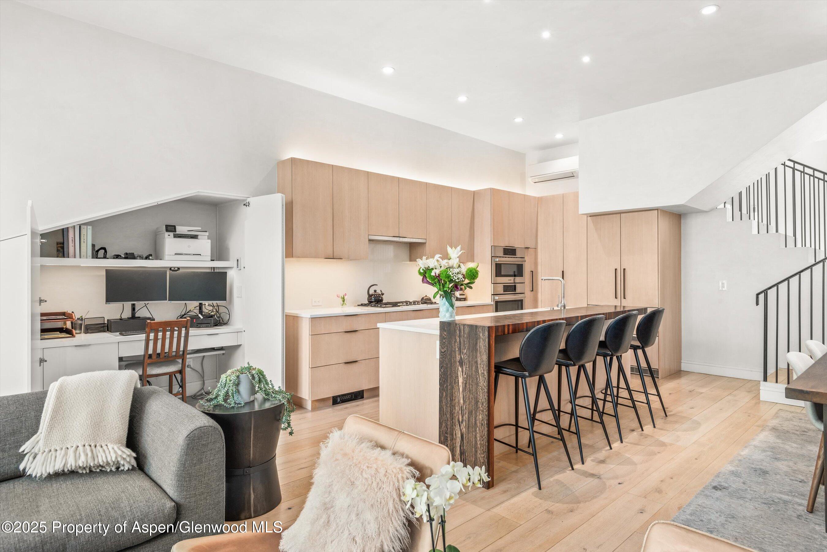 155 Lone Pine Road, Unit RIVER BLUFF #2 Aspen, CO 81611 - Photo 13 of 43 37-08-155LonePine2_250709018-2