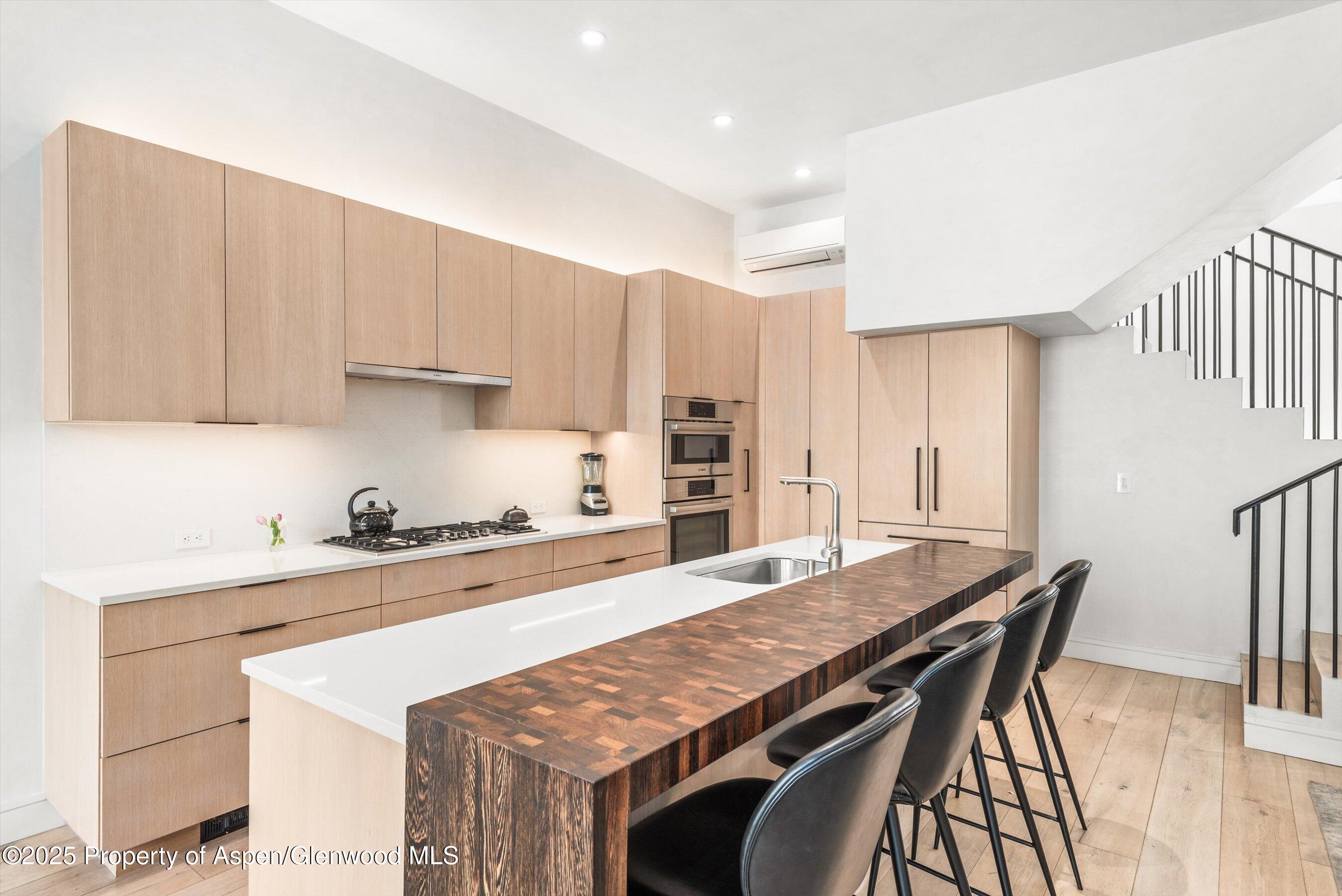 155 Lone Pine Road, Unit RIVER BLUFF #2 Aspen, CO 81611 - Photo 21 of 43 45-16-155LonePine2_250709026-2