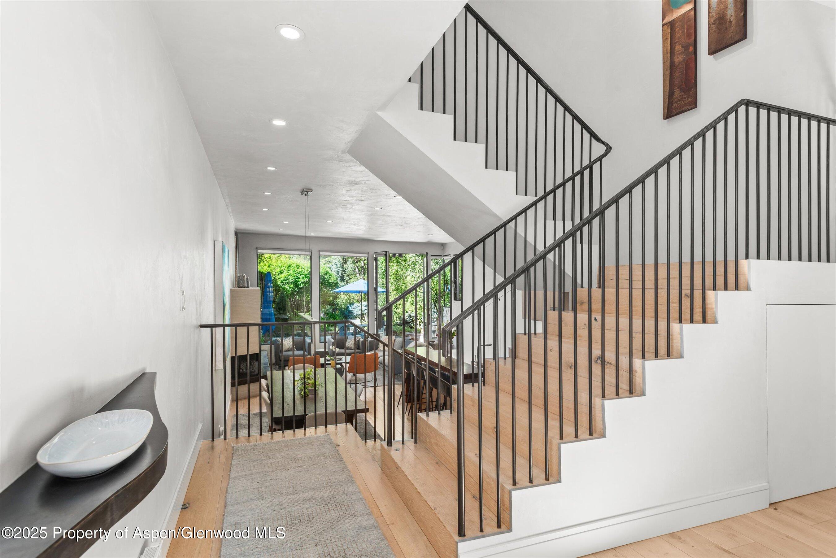 155 Lone Pine Road, Unit RIVER BLUFF #2 Aspen, CO 81611 - Photo 24 of 43 49-20-155LonePine2_250709030