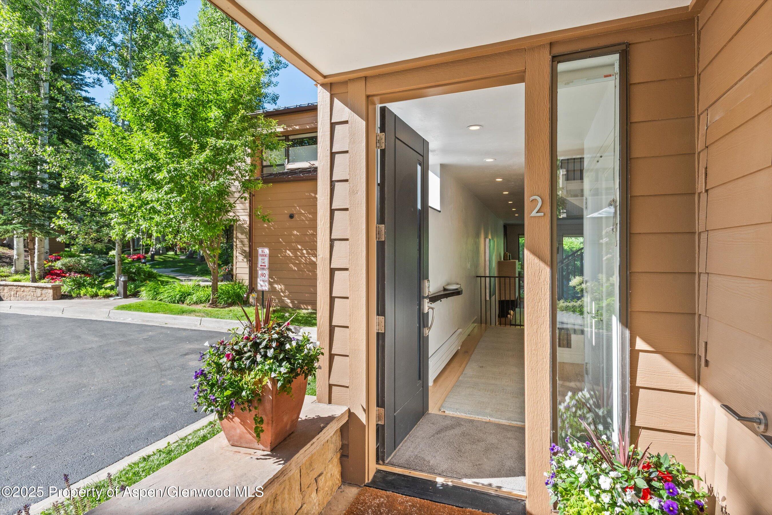 155 Lone Pine Road, Unit RIVER BLUFF #2 Aspen, CO 81611 - Photo 36 of 43 20-155LonePine2_250709001