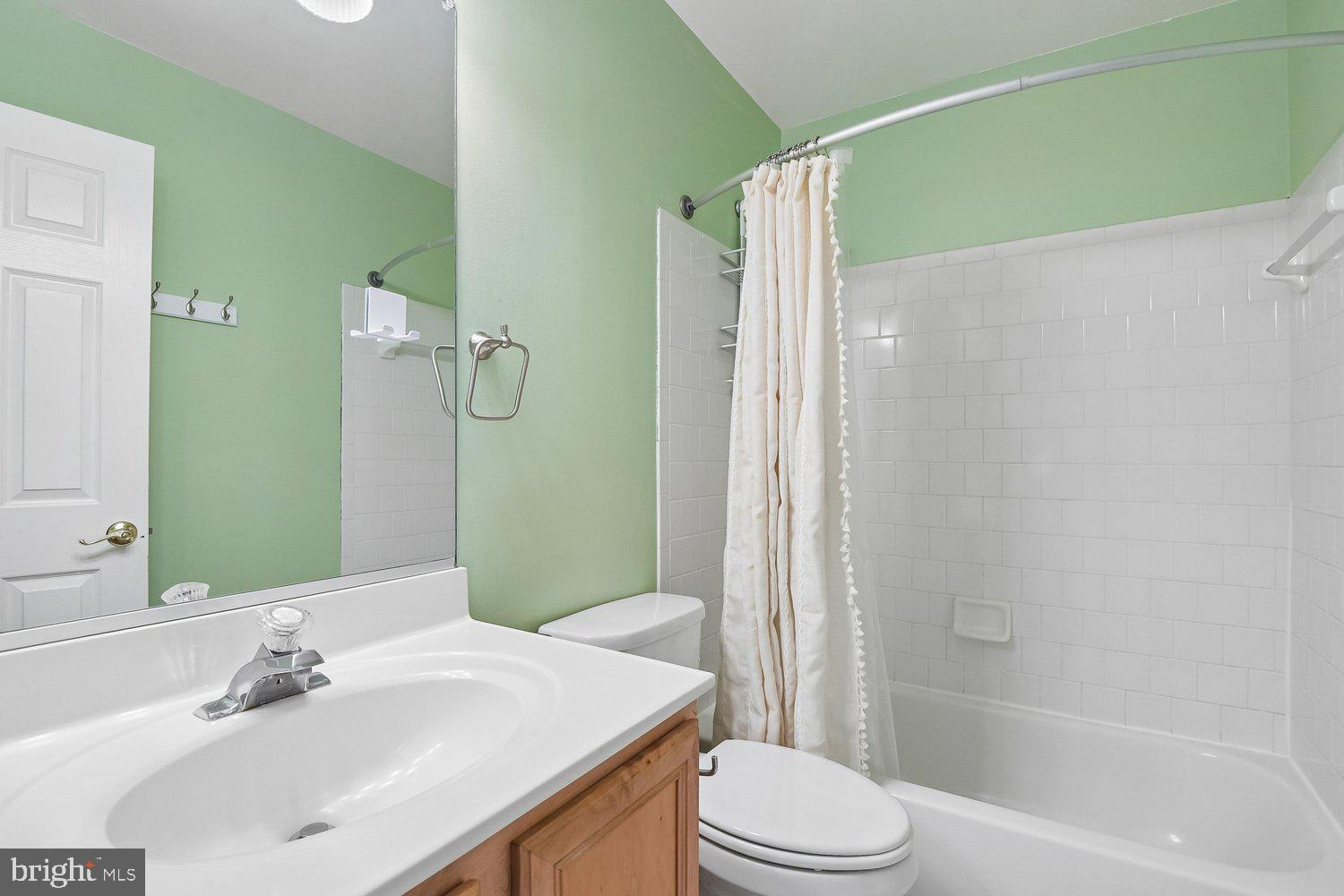 3225 Homewood Road Davidsonville, MD 21035 - Photo 23 of 39 Bath ensuite w Bedroom 5