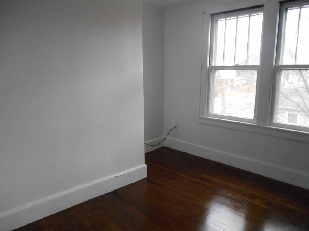 80 Merrimac Avenue Springfield, MA 01104 - Photo 13 of 29 Gallery Image 13