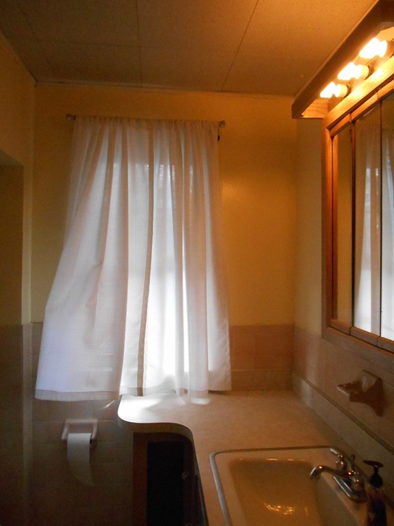 80 Merrimac Avenue Springfield, MA 01104 - Photo 17 of 29 Gallery Image 17