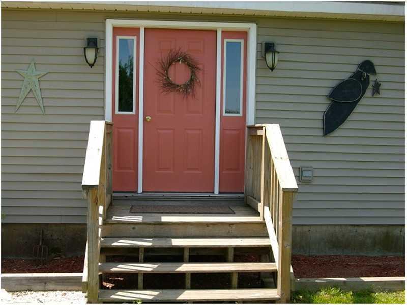 58 Elm Street Mercer, ME 04957 - Photo 16 of 19 Entry.