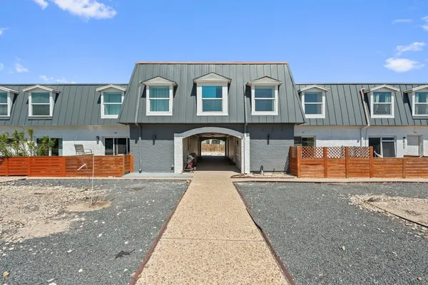 $265,000 | 300 East Croslin Street, Unit 106, Austin, TX 78752