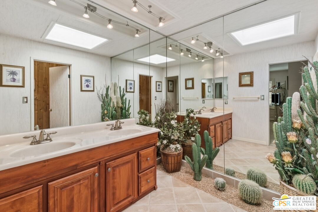 6 Palomas Drive Rancho Mirage, CA 92270 - Photo 9 of 63