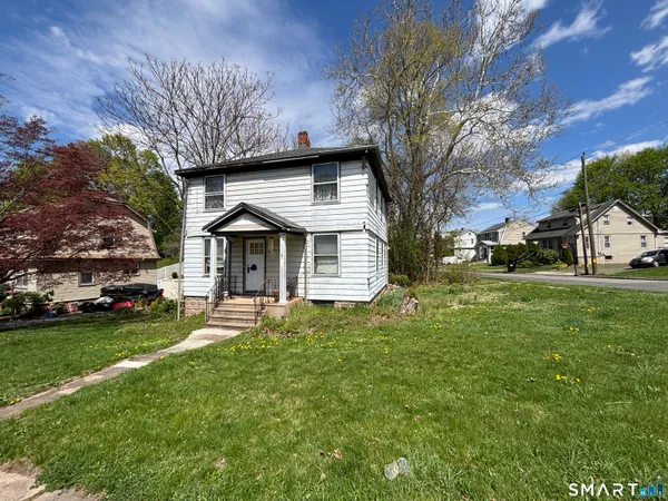 $220,000 | 237 Highland Avenue, Meriden, CT 06451