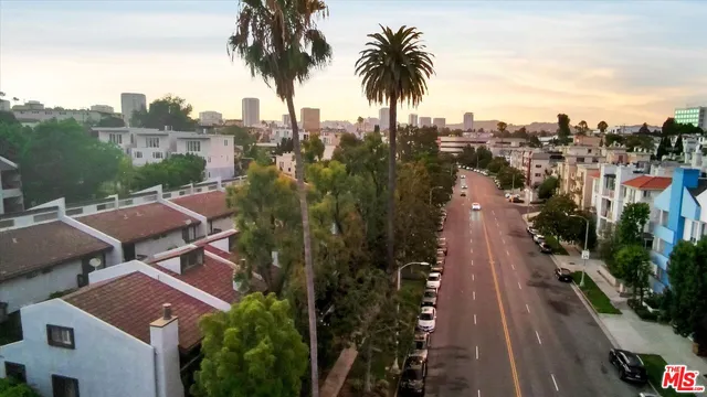 $949,999 | 1925 South Beverly Glen Boulevard, Unit 30, Los Angeles, CA 90025