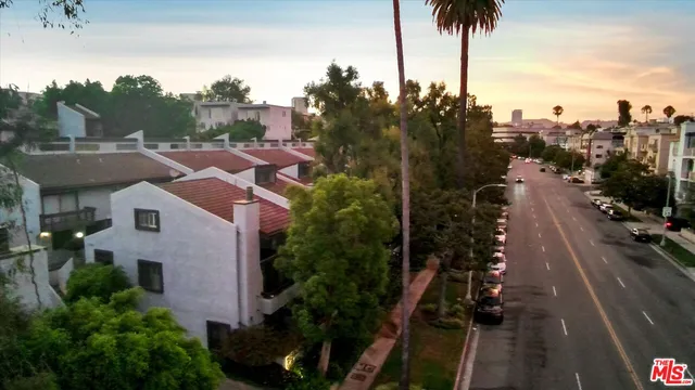 $949,999 | 1925 South Beverly Glen Boulevard, Unit 30, Los Angeles, CA 90025