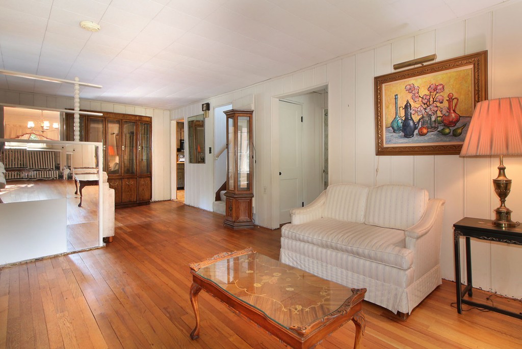 93 Walnut Hill Road Newton, MA 02461 - Photo 3 of 23