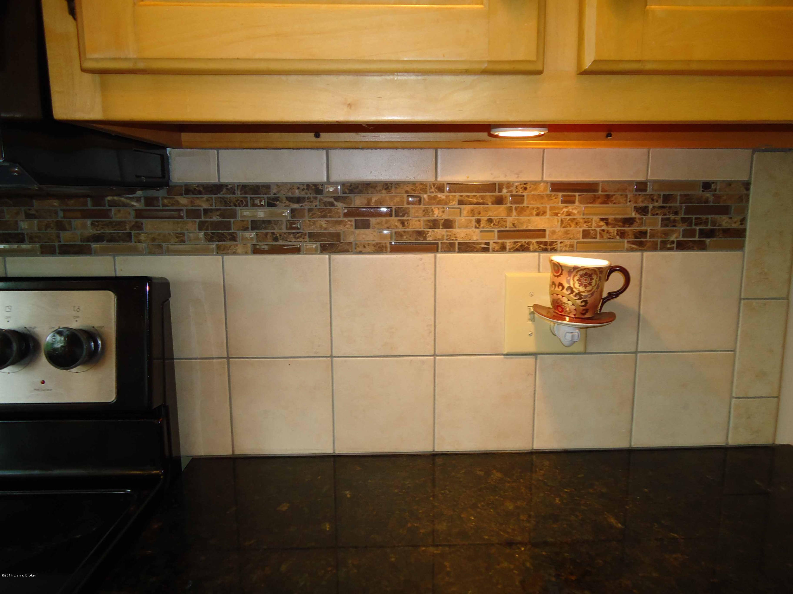 2528 Cedar Point Road La Grange, KY 40031 - Photo 32 of 67 KTBacksplash