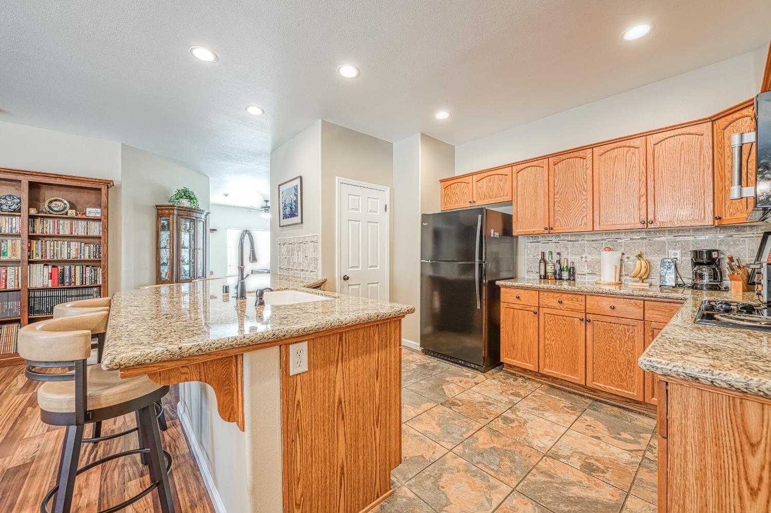 1893 Decatur Avenue Clovis, CA 93611 - Photo 17 of 49 Gallery Image 17