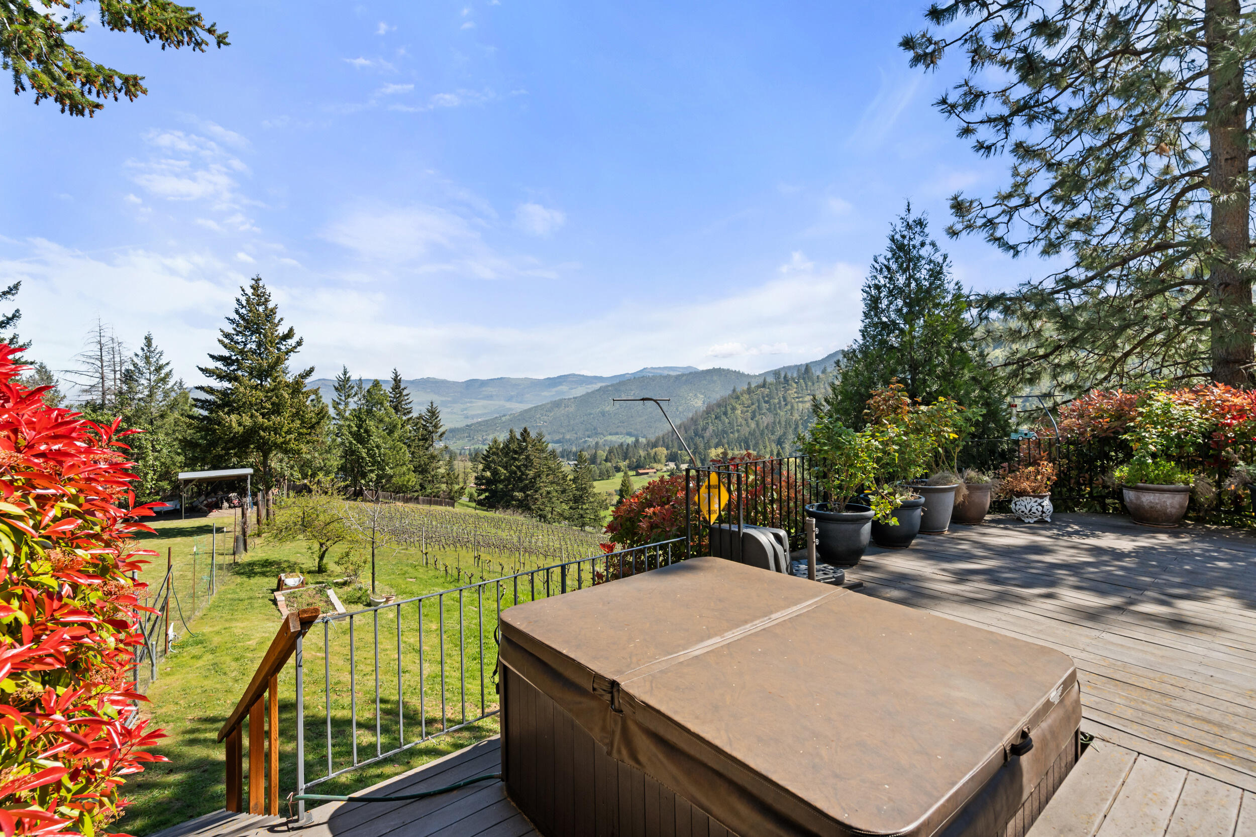 9302 Yank Gulch Road Talent, OR 97540 - Photo 10 of 37 a view of an outdoor space and yard